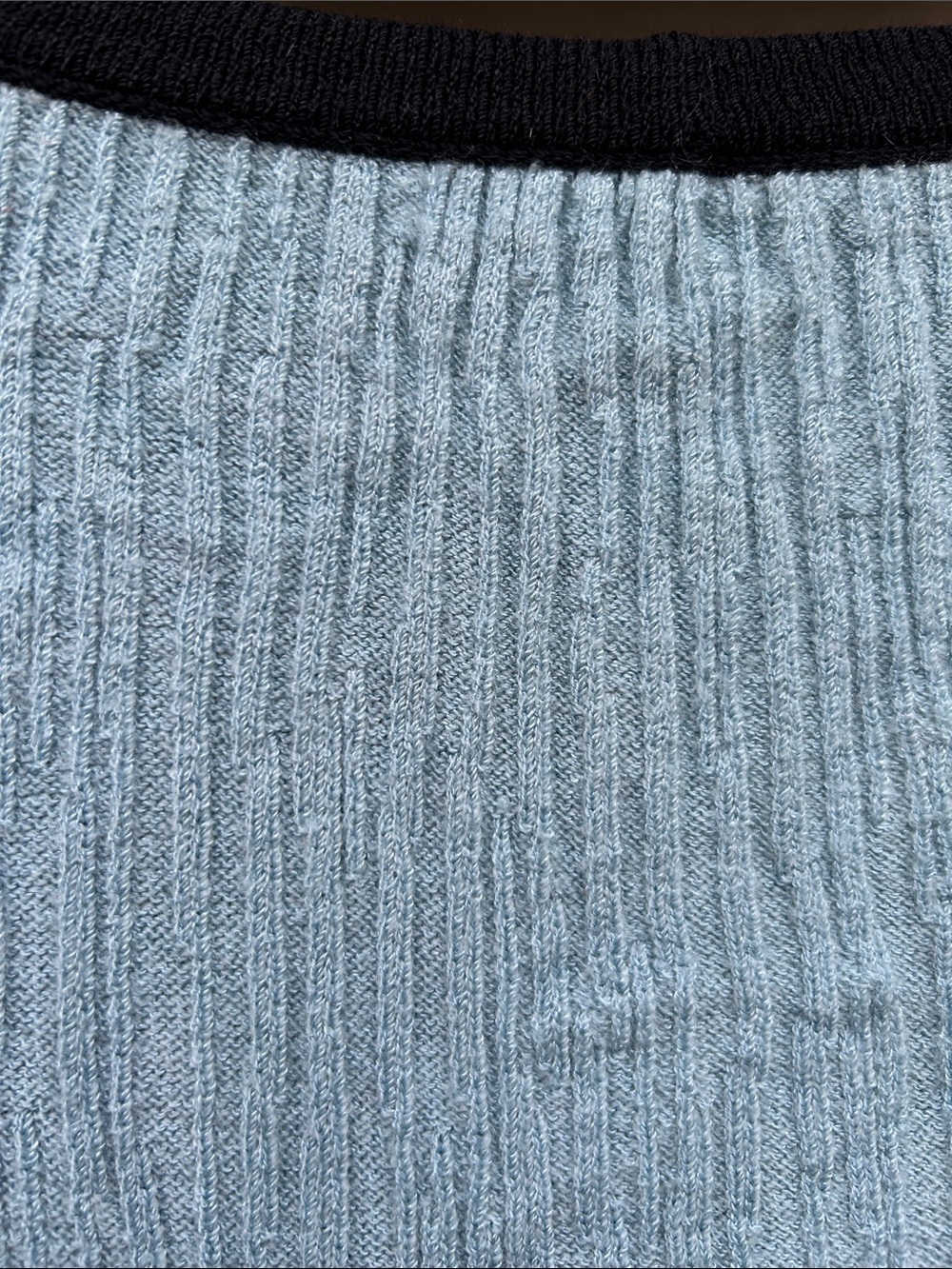 St. John Collection Vintage Santana Knit Cardigan Late 1980s–Early 1990s - Picture 17 of 17